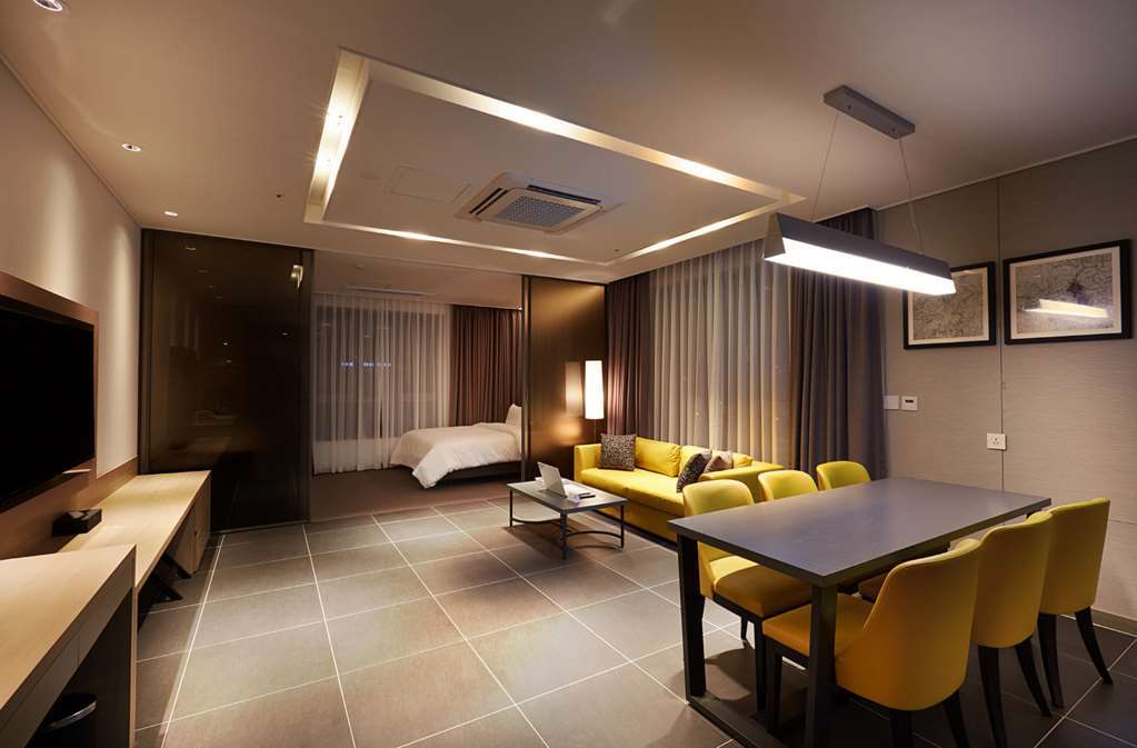 Osong H Hotel Sejong City チョンジュ 部屋 写真